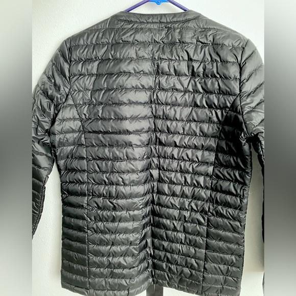 J McLaughlin Lightweight Down Puffer, size small - Picture 5 of 11